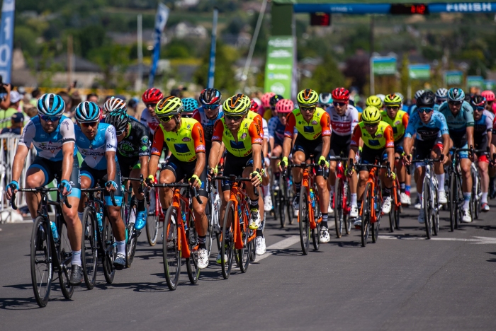 Colors pop in the peloton with 3 laps to go. Stage 1, 2019 Tour of Utah. Photo by Steven L. Sheffield