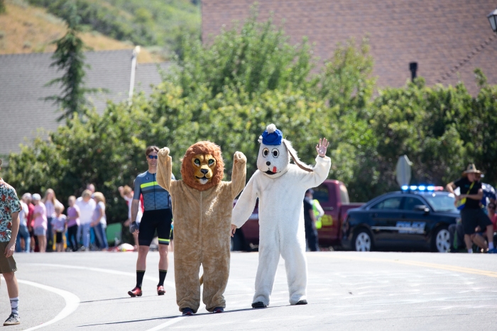 Furry fans. Stage 3 of the 2019 Tour of Utah. Photo by Cathy Fegan-Kim
