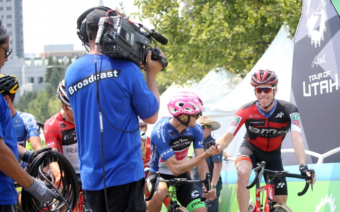 Start line greetings. 2018 Tour of Utah Stage 4, August 8, 2018, Salt Lake City, Utah. Photo by Cathy Fegan-Kim, cottonsoxphotography.net