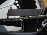 Chain gauge on a new chain