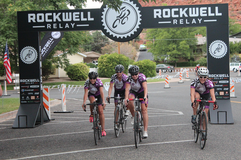 Women's winners Kari Slade, Jennifer Reynolds, Moka Best, Jennifer Gray