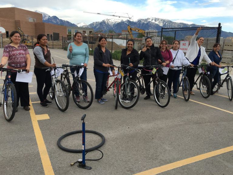 Mujeres en Bicicletas en Midvale (Latinas Bike Initiative Midvale)