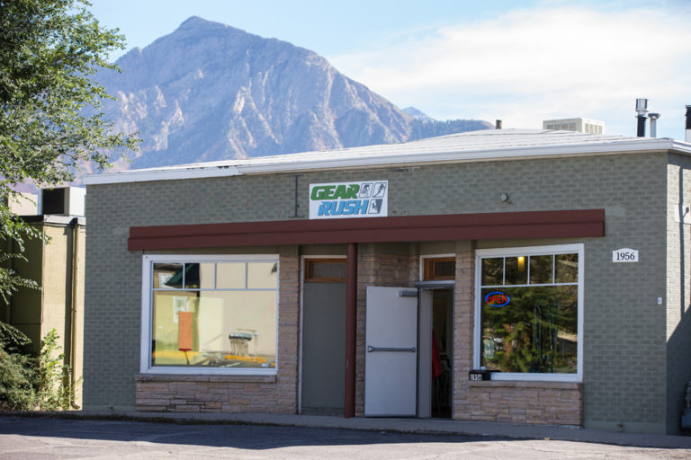 Gear Rush: Internet Consignment Sports Company Moves Into New Storefront