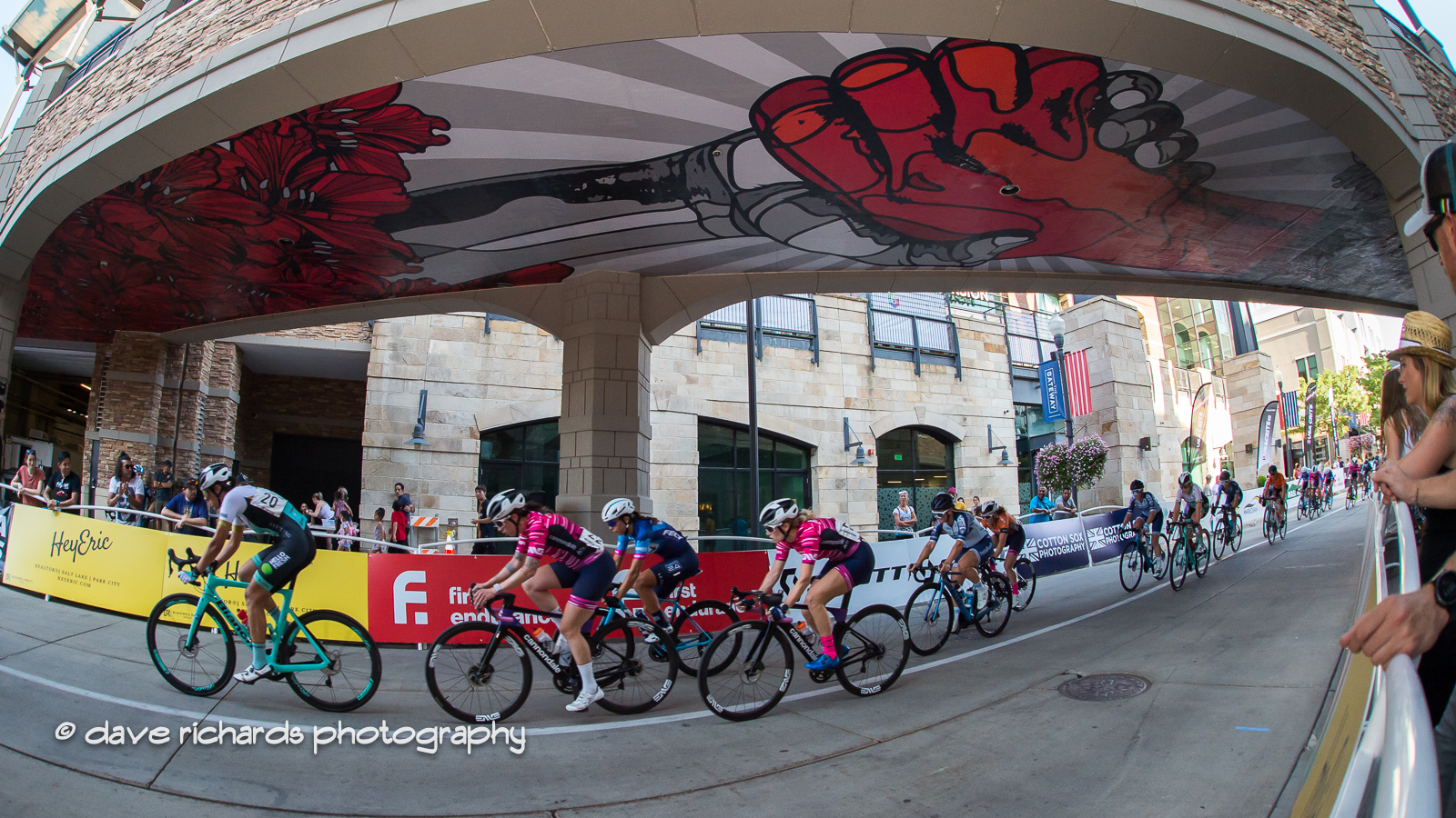 Salt Lake Criterium, USA CRITS series held at the Gateway Mall (Photo by Dave Richards, daverphoto.com)