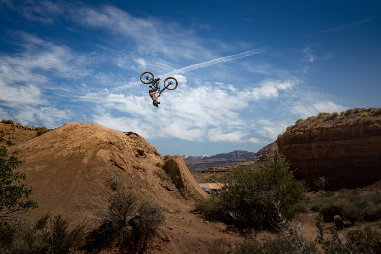 Red Bull Formation: World’s Best Female Freeriders Break Boundaries in Utah