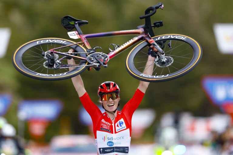 La Vuelta Femenina 2024: Demi Vollering Takes It All