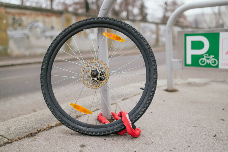 Report: Bike Theft Reduces Cycling for Many Victims
