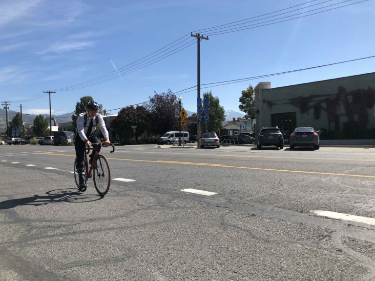 Montana Proposes Bill to Force Cyclists to Ride the Wrong Way in Traffic