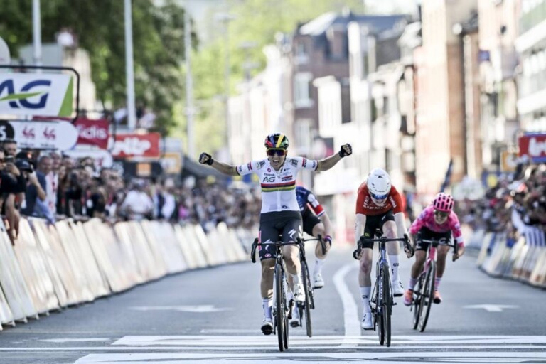 Le Court Claims Stunning Win In Liège-Bastogne-Liège Femmes