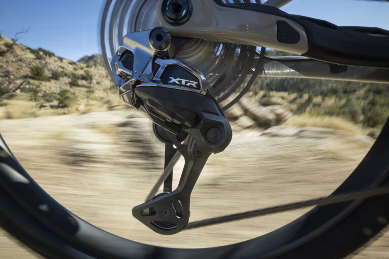Shimano Unveils New MTB XTR M9200 Di2 Wireless Components
