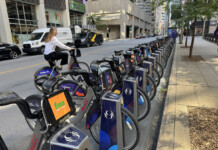 Montréal’s bike infrastructure hardly takes up any space from cars on city roads 