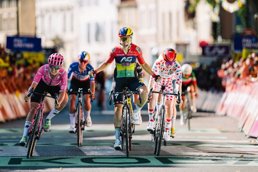 Kim Le Court-Pienaar won stage 6 of the 2026 Tour de France Femmes with a powerful sprint. Photo: Gaetan Flamme/ASO