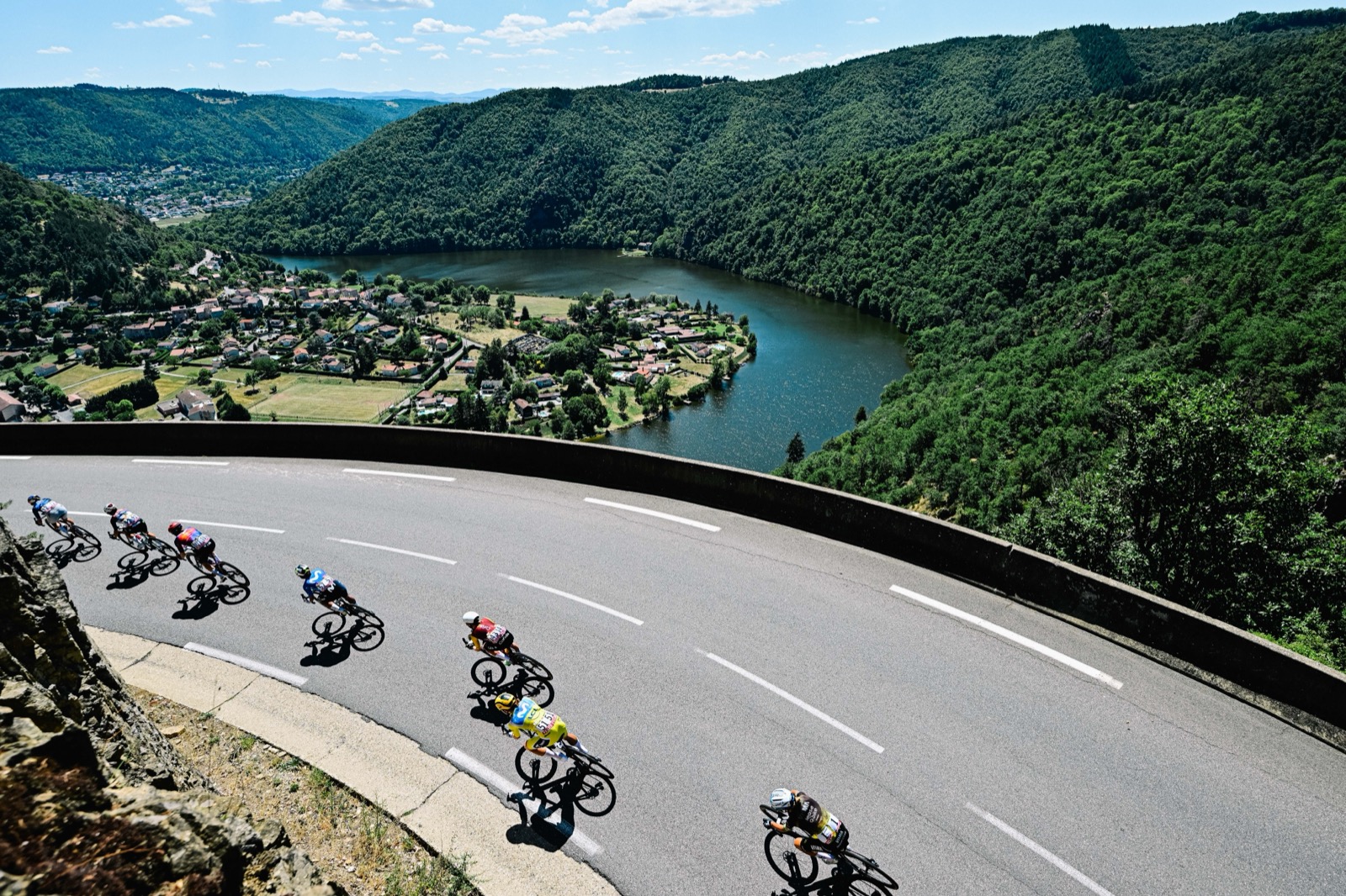 06/08/2026 - Tour de France Femmes avec Zwift 2026 - Étape 6 - Montbrison / Tournon-sur-Rhône (153,4 km) - Arlenis SIERRA CANADILLA (MOVISTAR TEAM), Ema COMTE (COFIDIS WOMEN TEAM), Marlen REUSSER (MOVISTAR TEAM) - Photo: BIlly Ceusters/ASO