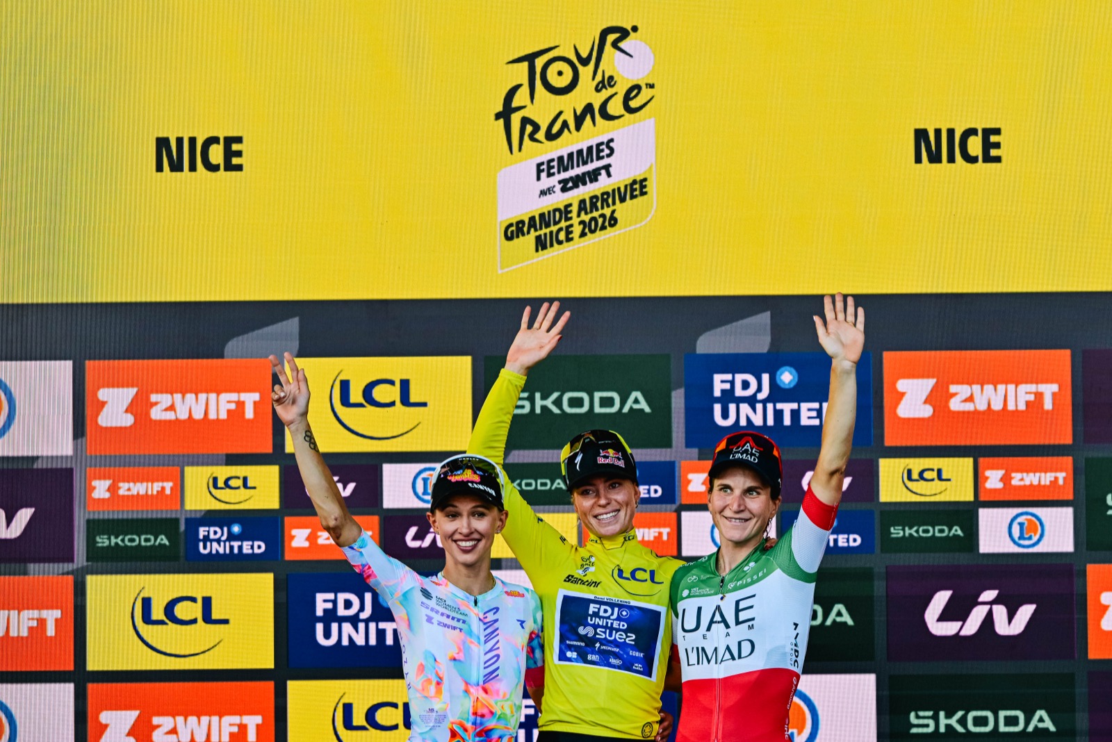 09/08/2026 - Tour de France Femmes avec Zwift 2026 - Étape 9 - Nice / Nice (99,9 km) - Katarzyna NIEWIADOMA-PHINNEY (CANYON//SRAM), Demi VOLLERING (FDJ UNITED-SUEZ), Elisa LONGO BORGHINI (UAE Team L’IMAD) - Photo: Billy Ceusters/ASO
