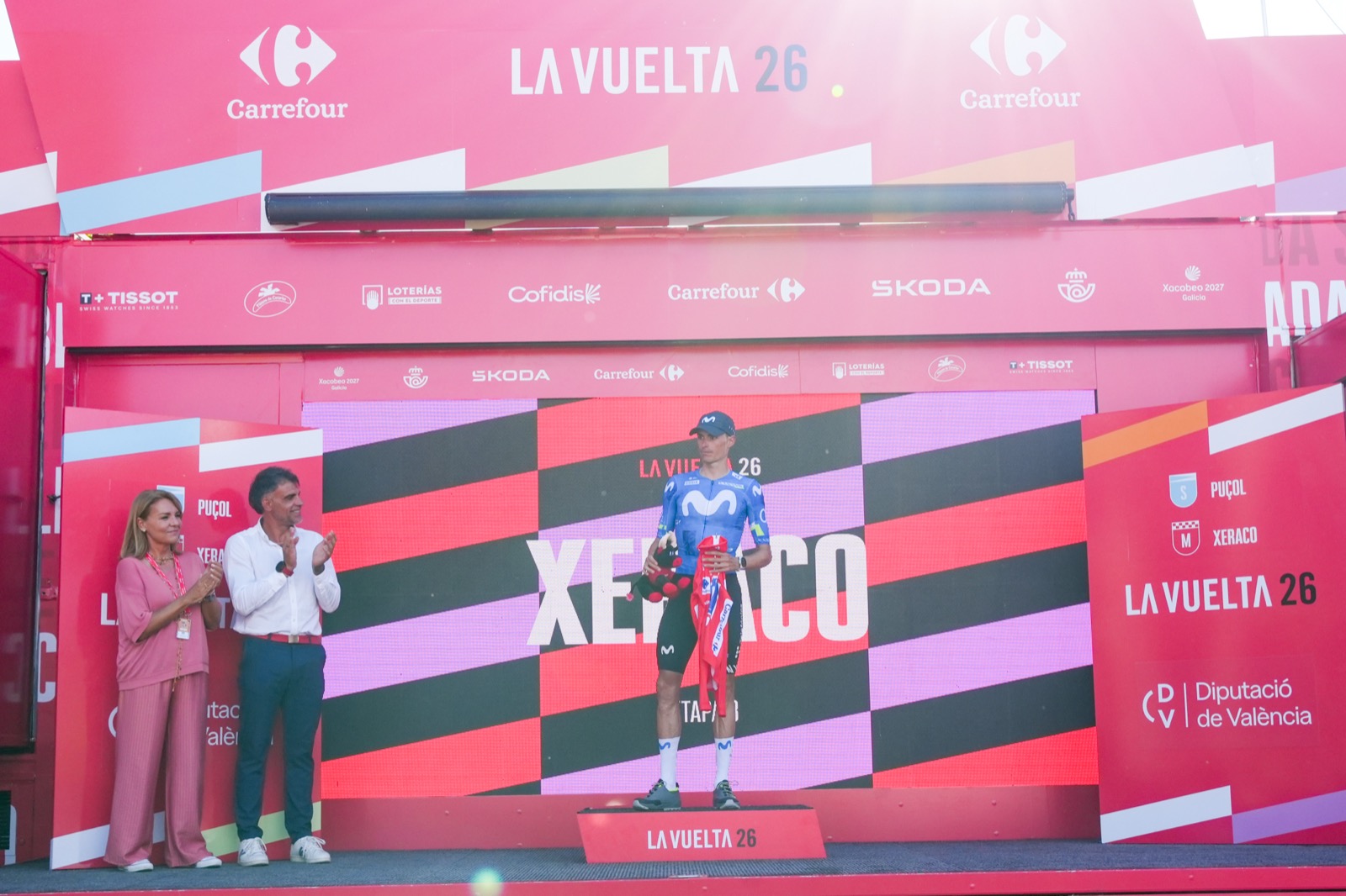 In deference to Pogacar's crash, Enric Mas did not don the Red Jersey during the podium ceremonies despite taking over the race leadership. 29/08/2026 - La Vuelta 2026 - Stage 8 - Puçol > Xeraco (171 Km). Photo: Angel Camarena/ASO